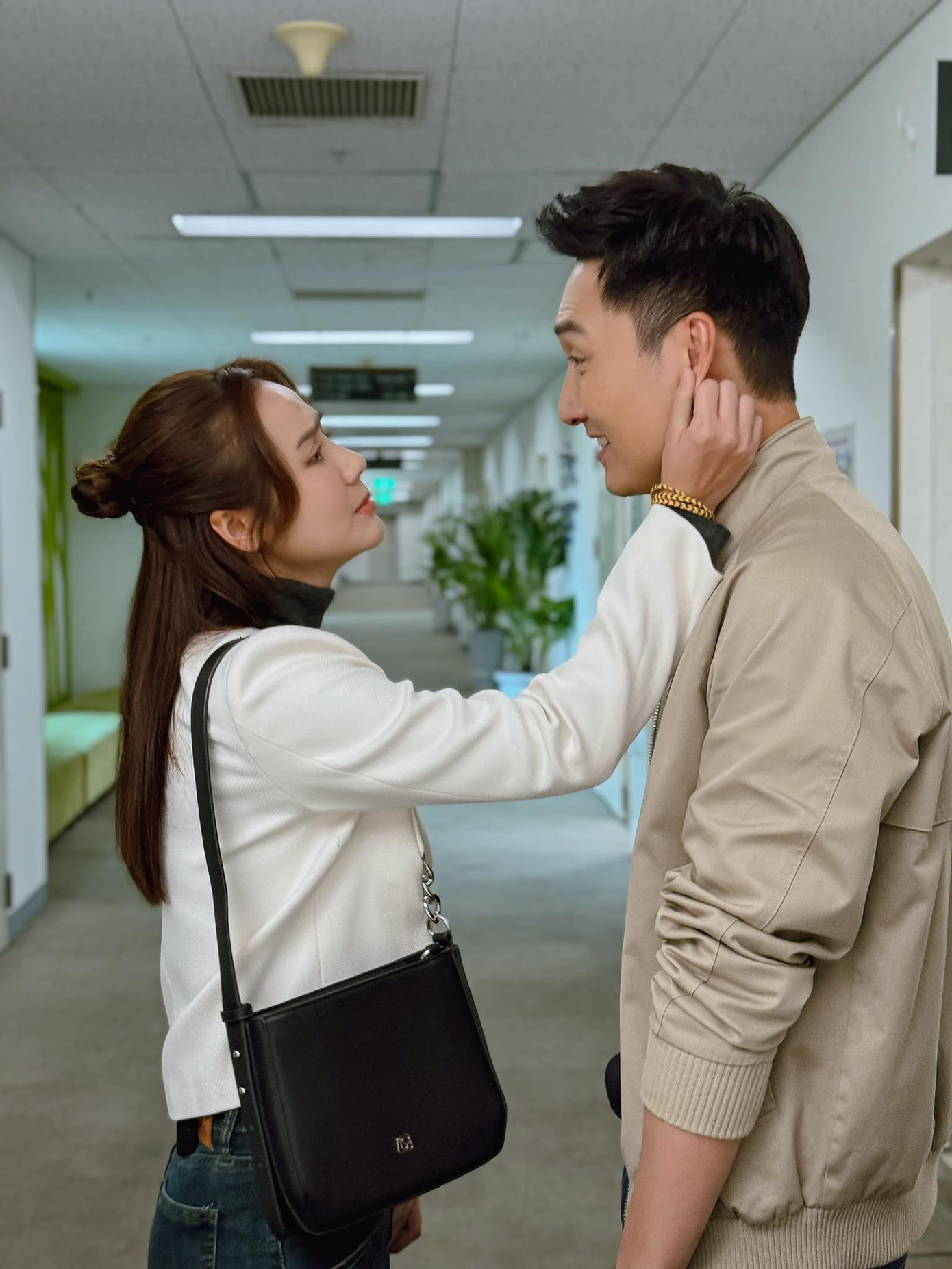 Huyền Lizzie lại rất chăm chỉ khoe ảnh chụp chung. Huyền Lizzie lại rất chăm chỉ khoe ảnh chụp chung.