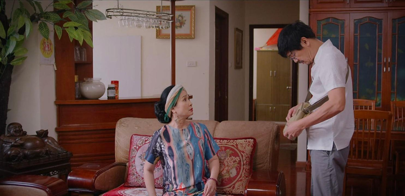 Rất may Vân Khánh còn bố chồng siêu tốt tính, hiểu chuyện