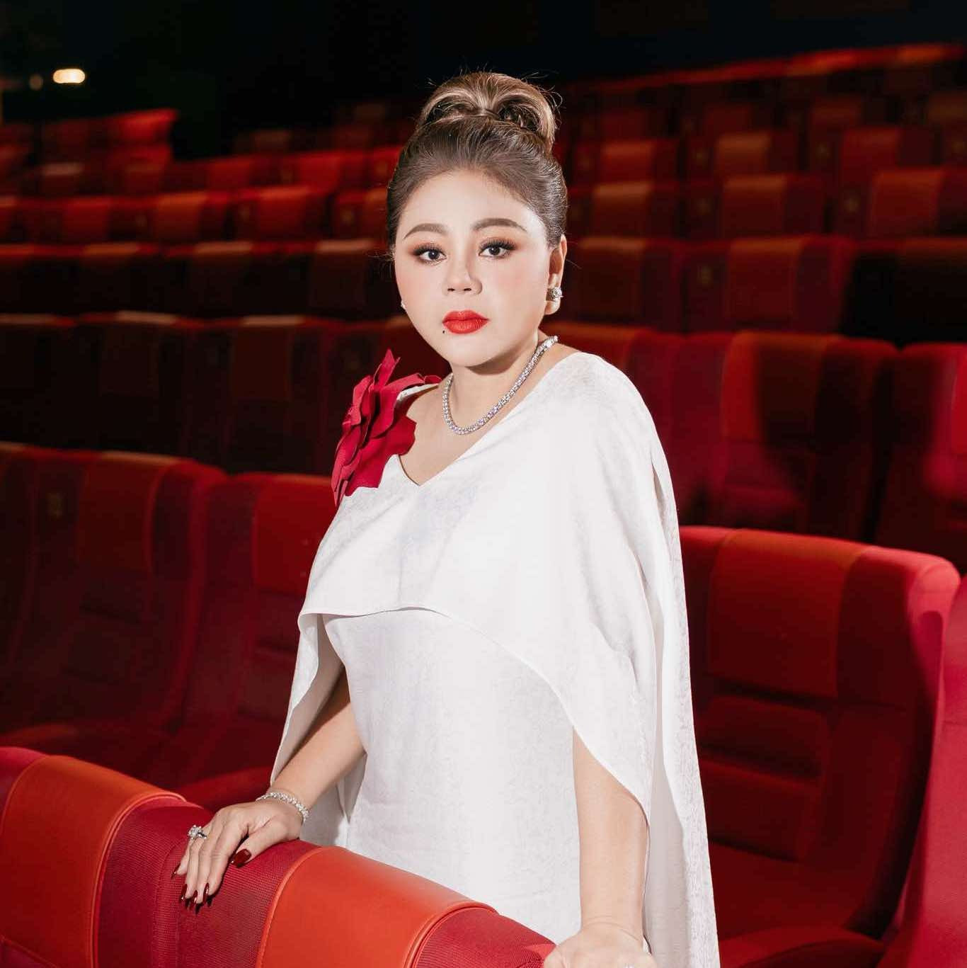 Lê Giang đáp trả một bài đăng chê phim của diễn viên Quốc Thuận. Nguồn ảnh: Meow Lê Giang đáp trả một bài đăng chê phim của diễn viên Quốc Thuận. Nguồn ảnh: Meow