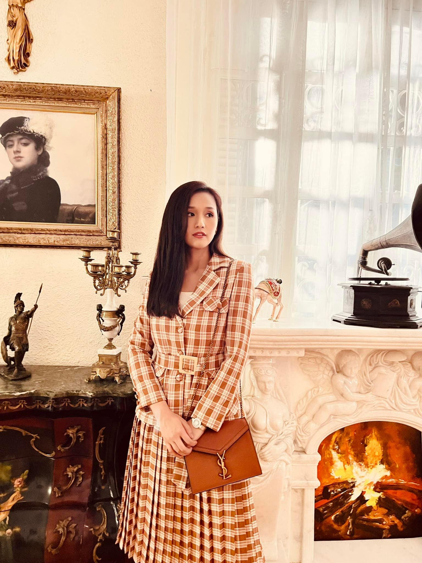 Lã Thanh Huyền có tạo hình rất sành điệu trong phim mới Lã Thanh Huyền có tạo hình rất sành điệu trong phim mới