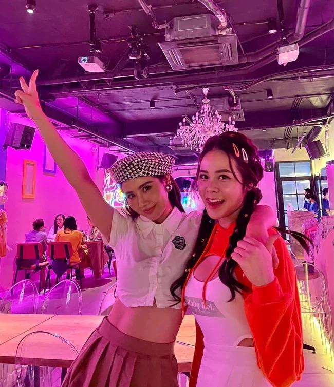 Tạo hình nổi loạn của Vân Trang trong phần 2