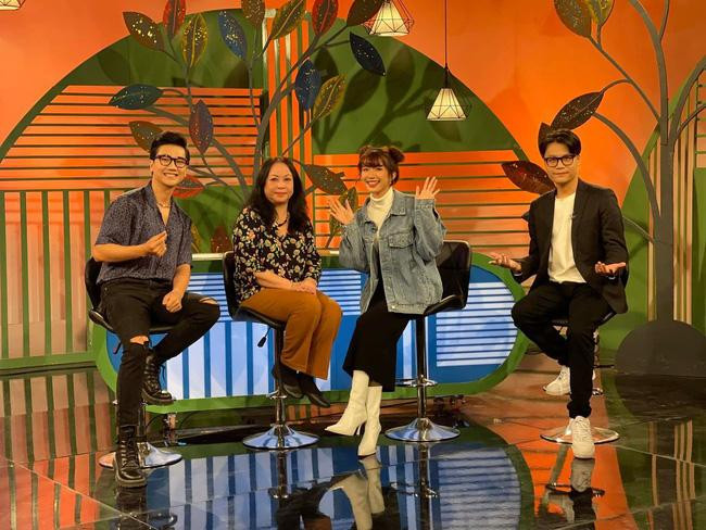 Bà Nga và Vân Vân tham gia Bữa Trưa Vui Vẻ