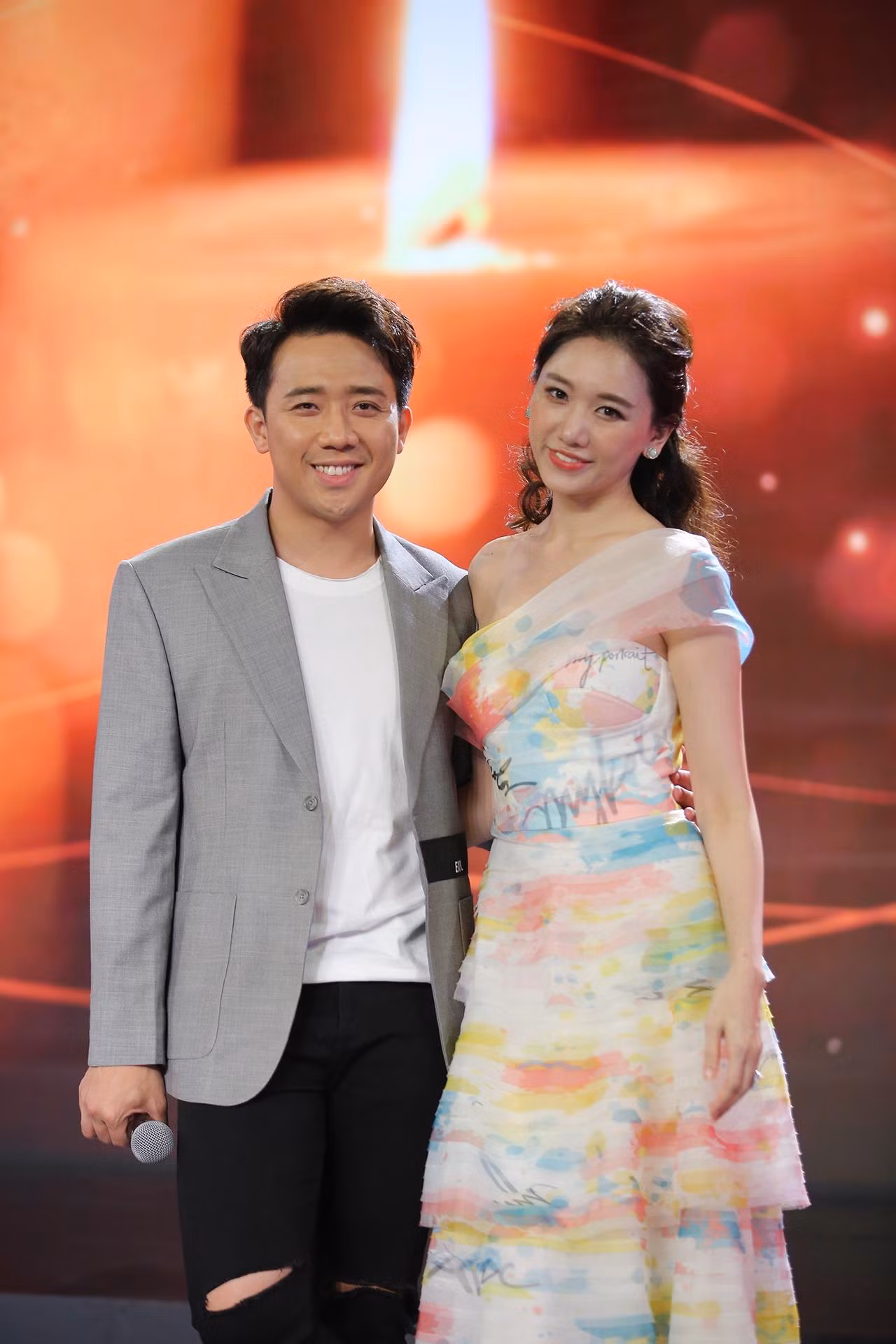 Trước giờ, Hari Won thường gọi Trấn Thành là "anh Xìn, anh Thành" vô cùng ấm áp.