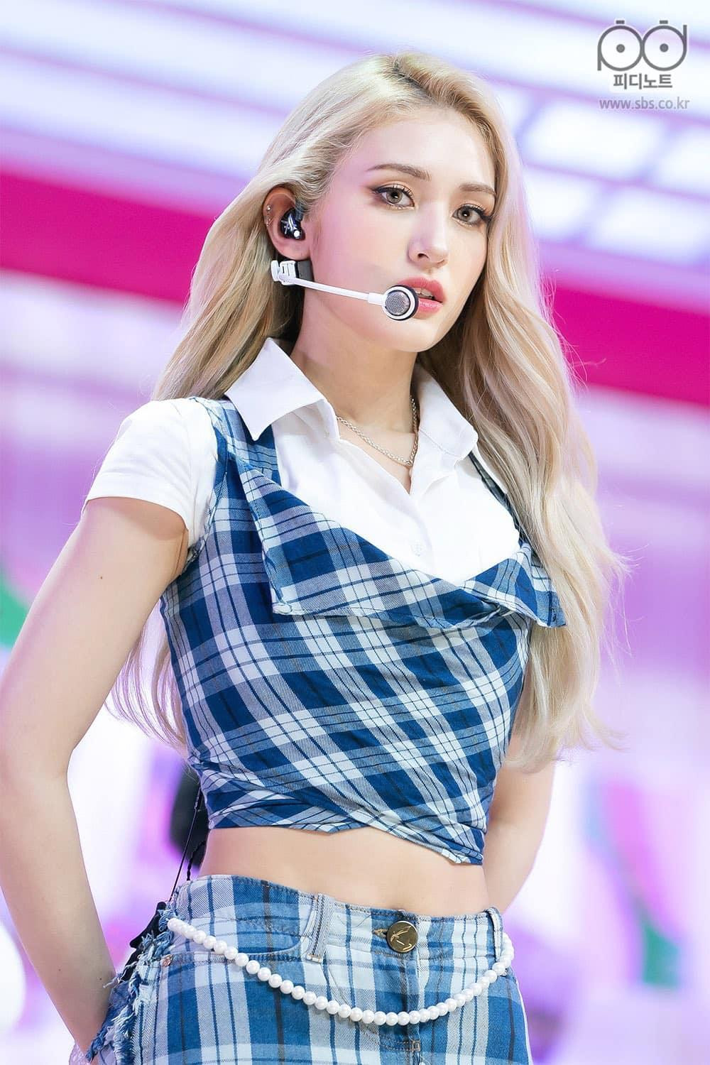 Jeon Somi từng căm ghét màu tóc vàng Jeon Somi từng căm ghét màu tóc vàng