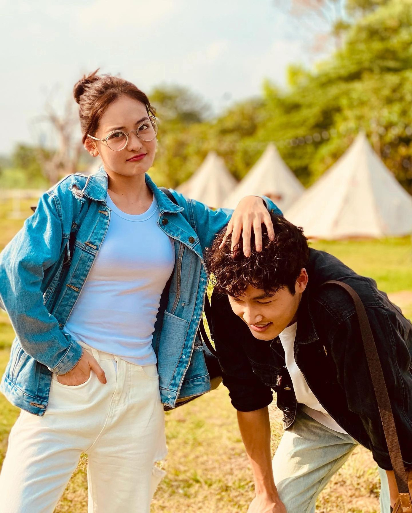 Đình Tú thì trẻ trung hơn Đình Tú thì trẻ trung hơn