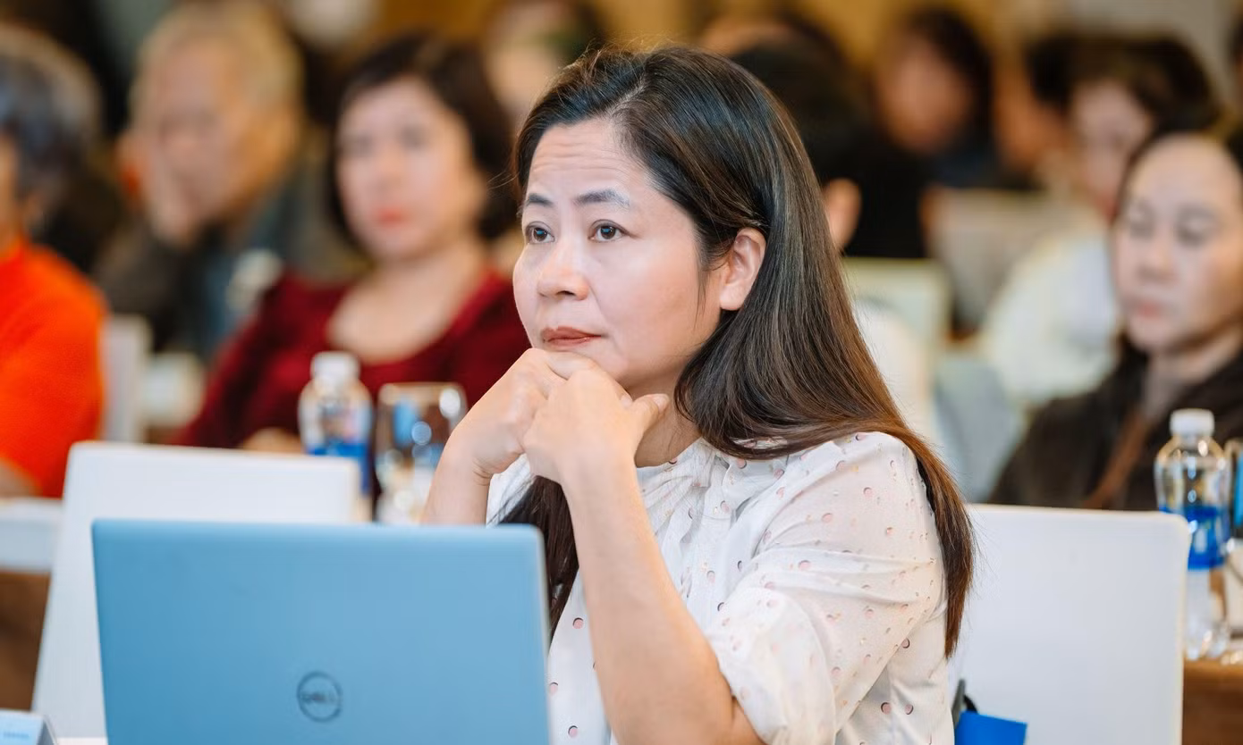 Hình ảnh Tiến sĩ - Dược sĩ Nguyệt Quế tại hội thảo khoa học. Hình ảnh Tiến sĩ - Dược sĩ Nguyệt Quế tại hội thảo khoa học.