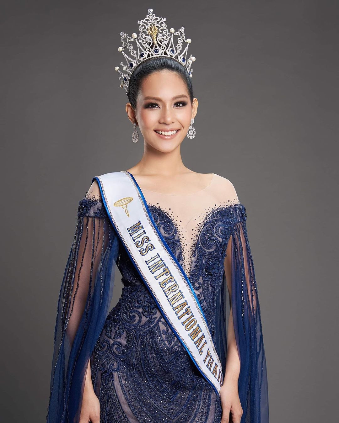 Hai Hoa hậu gần đây nhất của Miss International đều sở hữu nhan sắc búp bê.