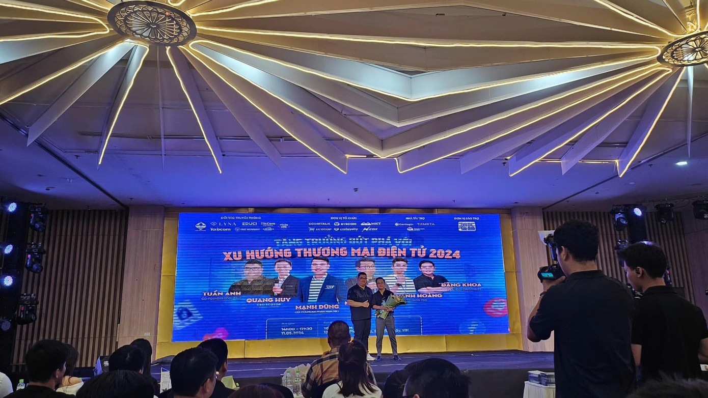 Ông Hà Huy Sáng hợp tác cùng các doanh nghiệp khác. Ông Hà Huy Sáng hợp tác cùng các doanh nghiệp khác.