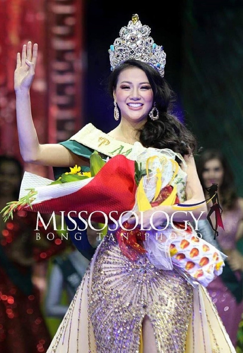 Hoa hậu Phương Khánh đăng quang Miss Earth 2018.