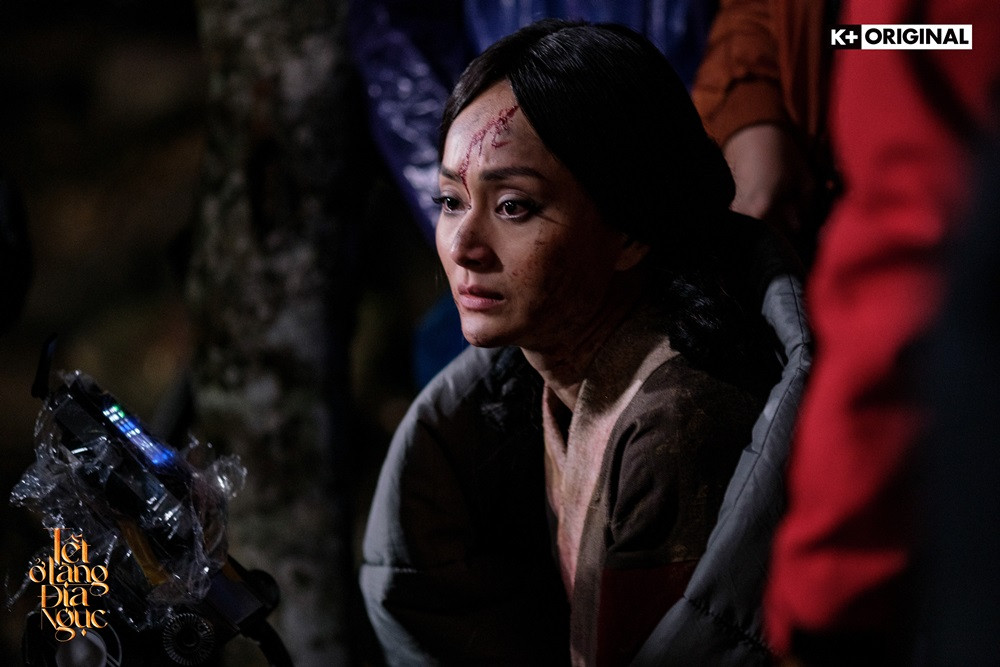 Phim ngập trong không khí âm u ma quái. Phim ngập trong không khí âm u ma quái.