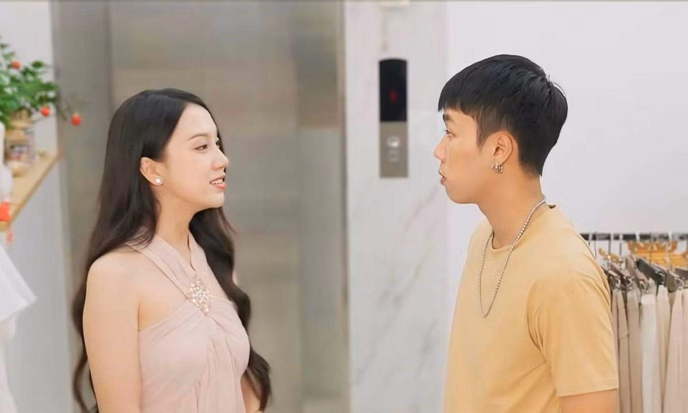 Long Vũ và Thùy Dương cũng ngày càng thân thiết.