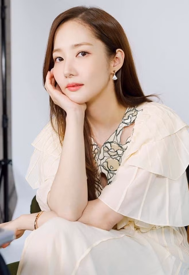 Park Min Young luôn được khen là đã phẫu thuật thành công