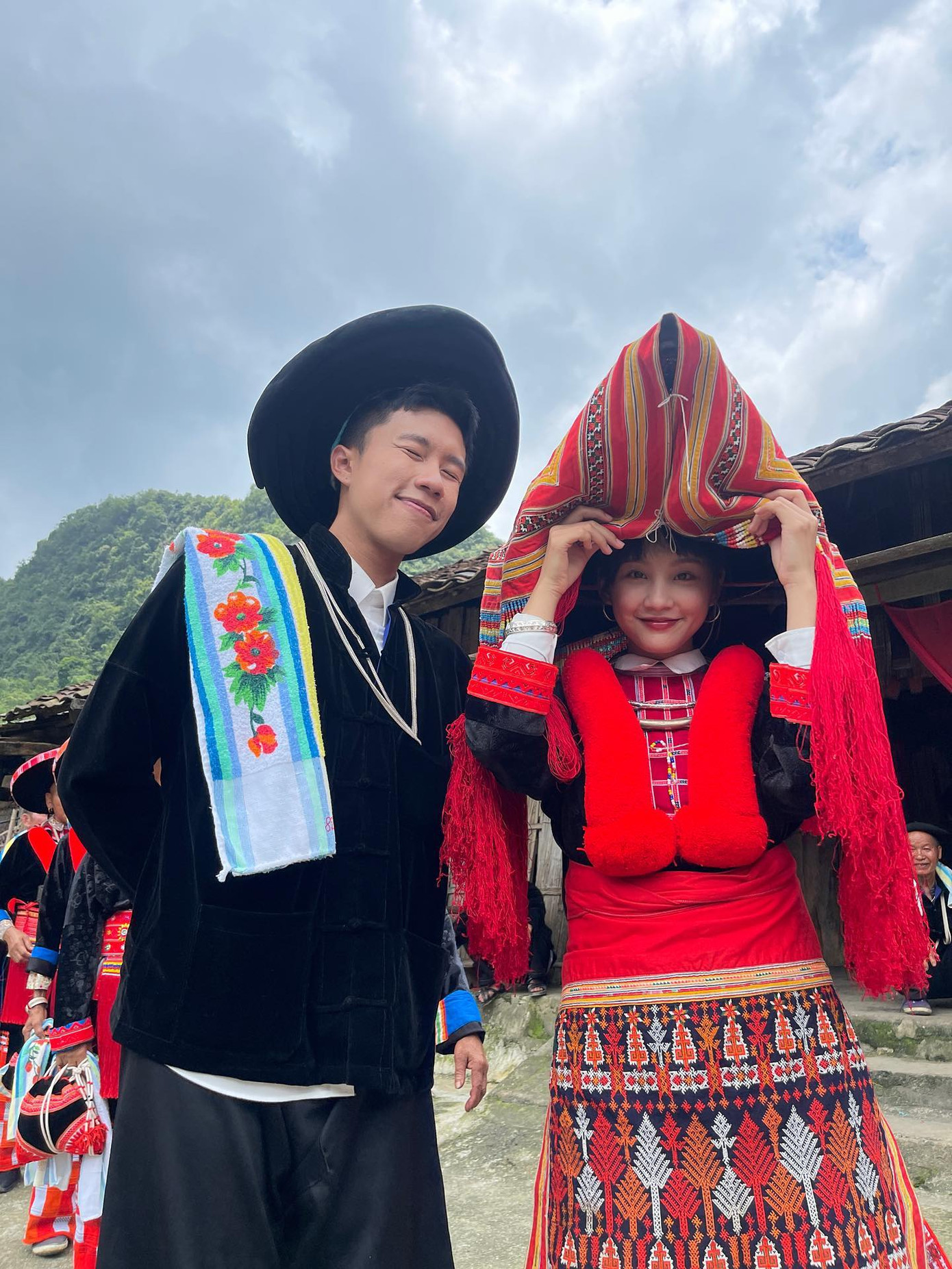 Pu thậm chí còn đồng ý cưới Chải.