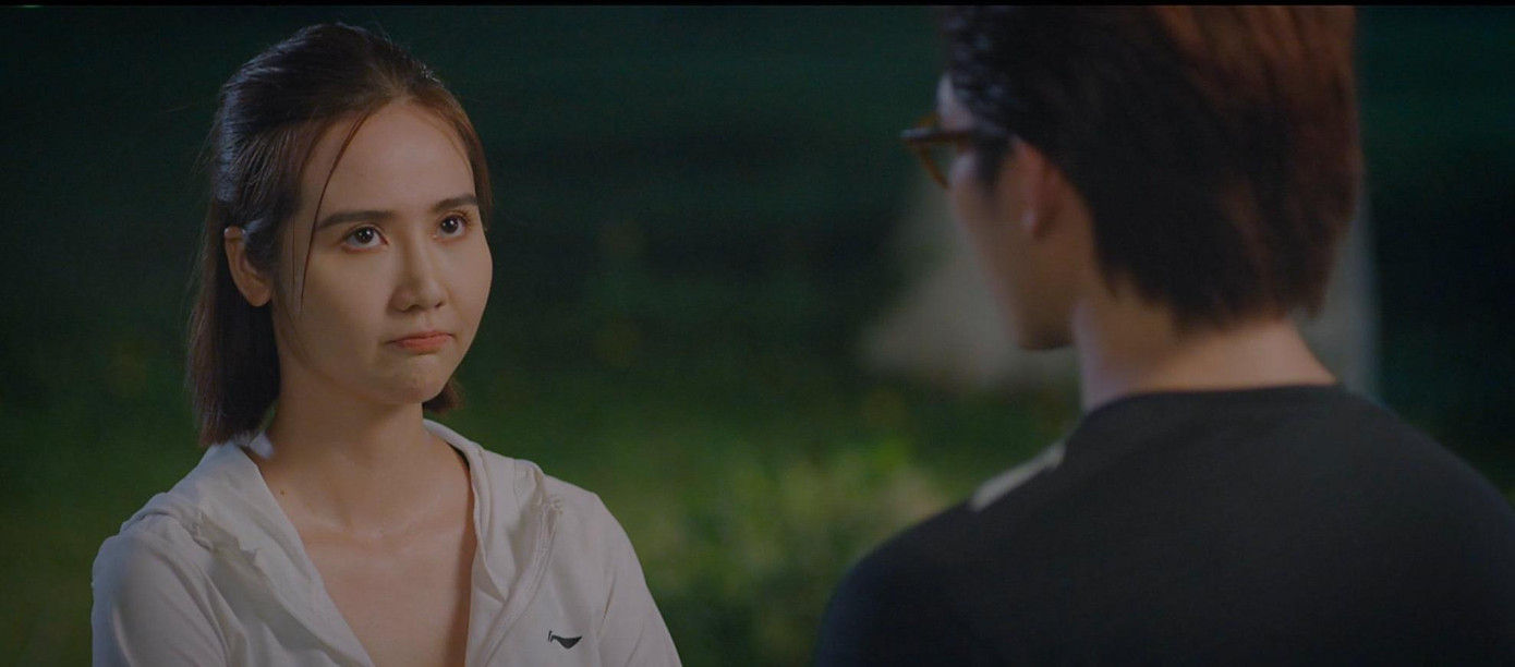 Hoàng Duy không buông tay bạn gái trong mọi hoàn cảnh Hoàng Duy không buông tay bạn gái trong mọi hoàn cảnh