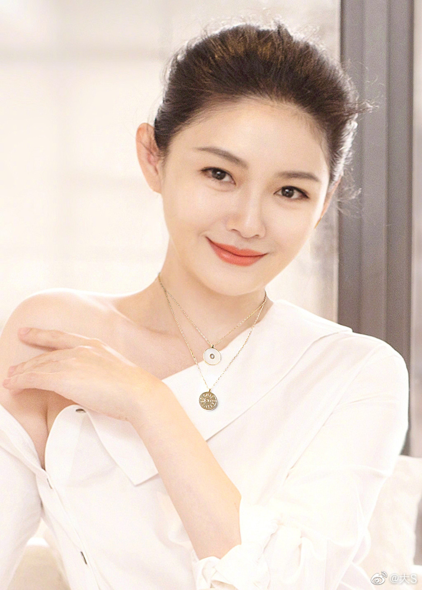 Từ Hy Viên từng mong muốn sau này khi qua đời sẽ được thụ táng. Từ Hy Viên từng mong muốn sau này khi qua đời sẽ được thụ táng.