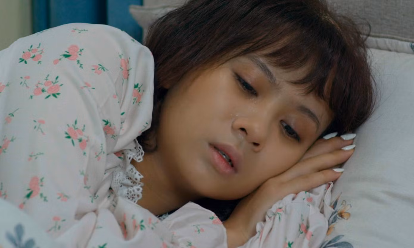 Mai Anh làm móng kỹ lưỡng dù đang mắc bệnh nặng