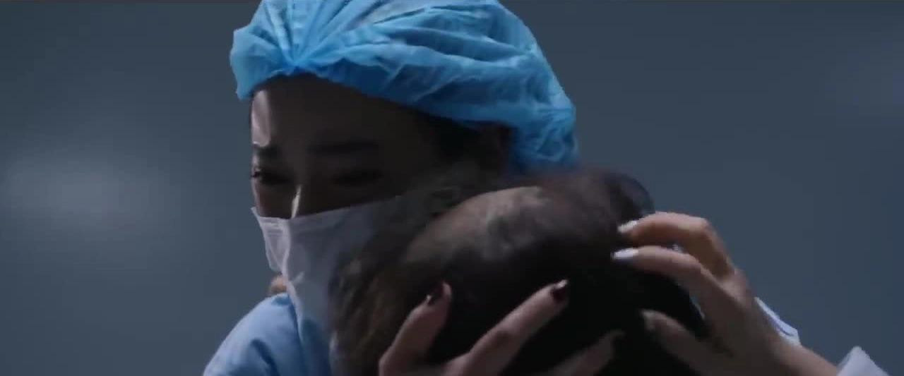 Mẹ của Mai Anh vẫn có tạo hình sang chảnh đẹp đẽ, bộ móng tay của hai mẹ con khiến nhiều khán giả cảm thấy khó hiểu. Mẹ của Mai Anh vẫn có tạo hình sang chảnh đẹp đẽ, bộ móng tay của hai mẹ con khiến nhiều khán giả cảm thấy khó hiểu.