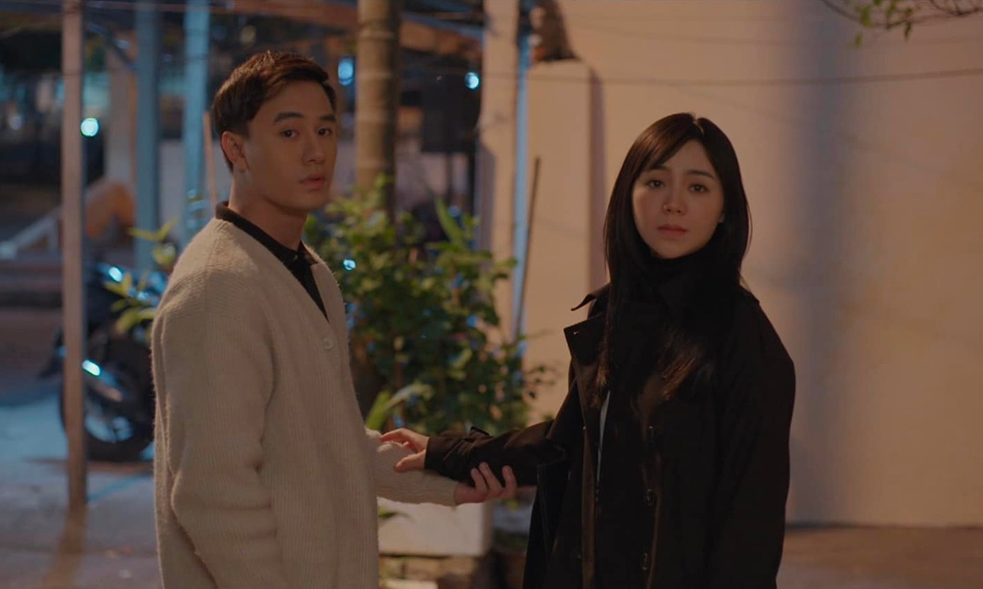 Hạnh vẫn dành nhiều tình cảm cho bạn trai cũ. Hạnh vẫn dành nhiều tình cảm cho bạn trai cũ.