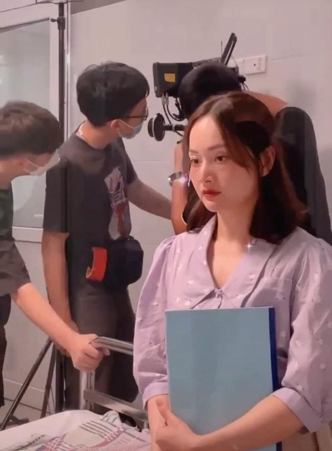 Hai vợ chồng Khánh - Đức làm gì ở bệnh viện? Hai vợ chồng Khánh - Đức làm gì ở bệnh viện?