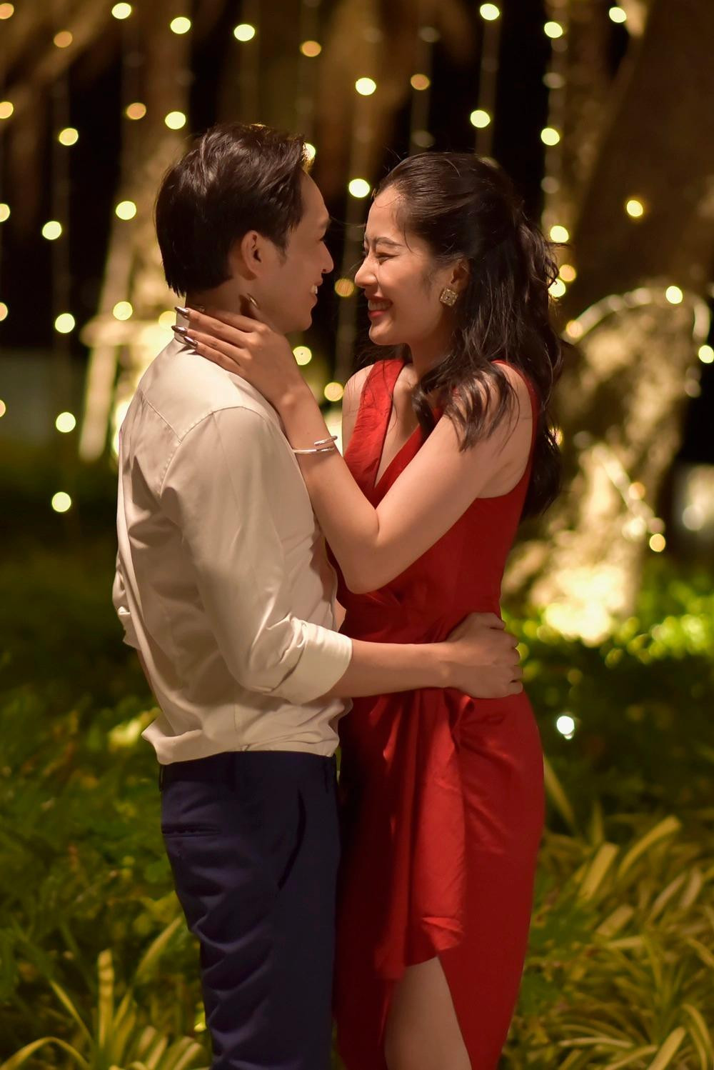 Hai người được khen rất đẹp đôi