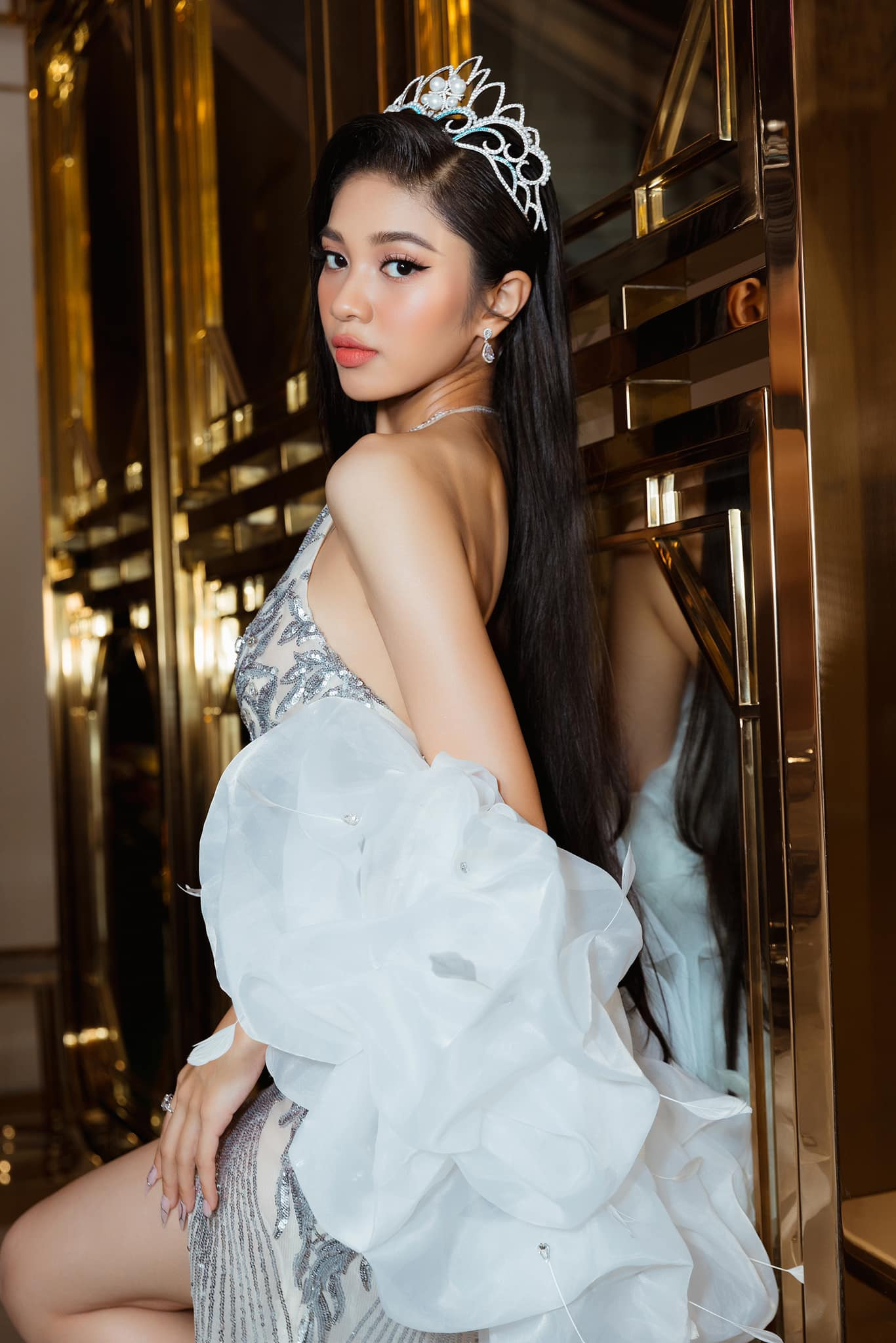 Minh Kiên đang rất bận rộn với lịch trình của Á hậu. Minh Kiên đang rất bận rộn với lịch trình của Á hậu.