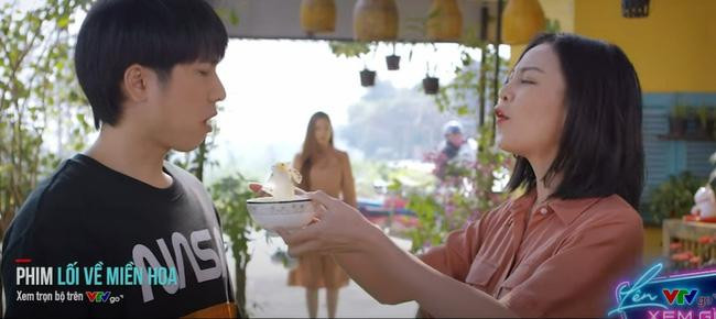 Cô nàng khiến Bão gặp rắc rối với bạn gái Cô nàng khiến Bão gặp rắc rối với bạn gái