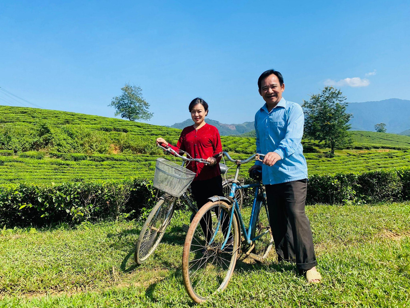 Ngoài ra Tú Oanh còn tham gia phim mới Chạm Tay Vào Hạnh Phúc