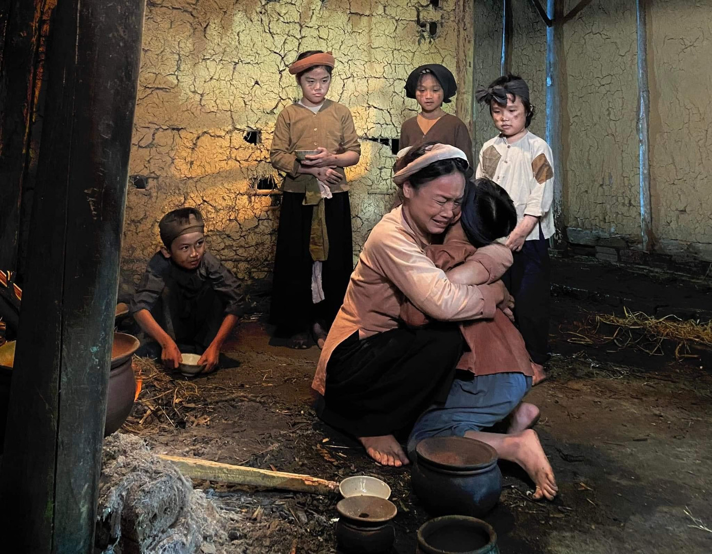 Nhân vật Tú Oanh trong phim mới còn khổ hơn Hương Vị Tình Thân nhiều