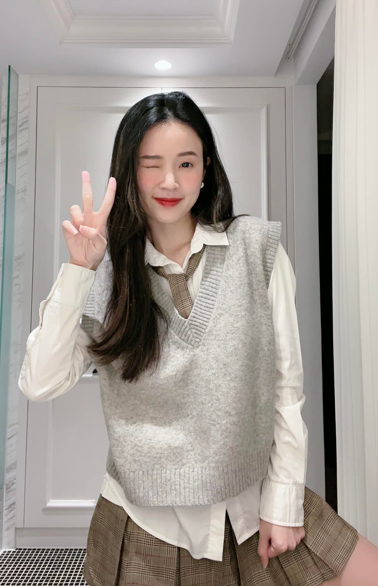 Midu vướng nhiều chuyện không vui kể từ sau khi thông báo sắp lên xe hoa.