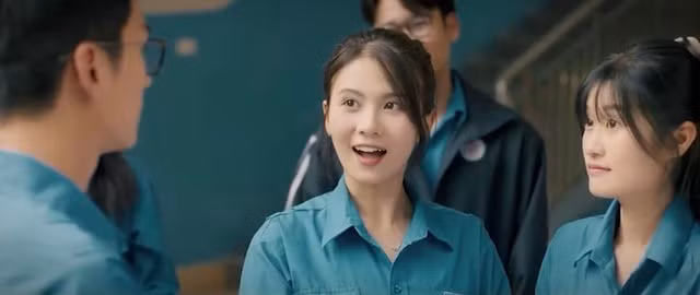 Nguyên có người thương thầm nhớ trộm ở lớp học.