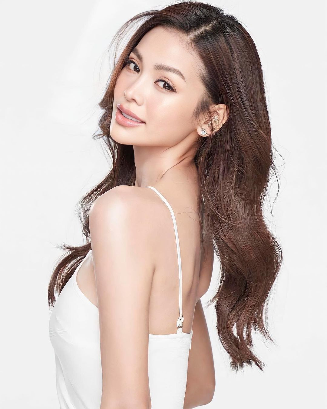 Netizen cho rằng đây là một quyết định mạo hiểm của Engfa. Netizen cho rằng đây là một quyết định mạo hiểm của Engfa.