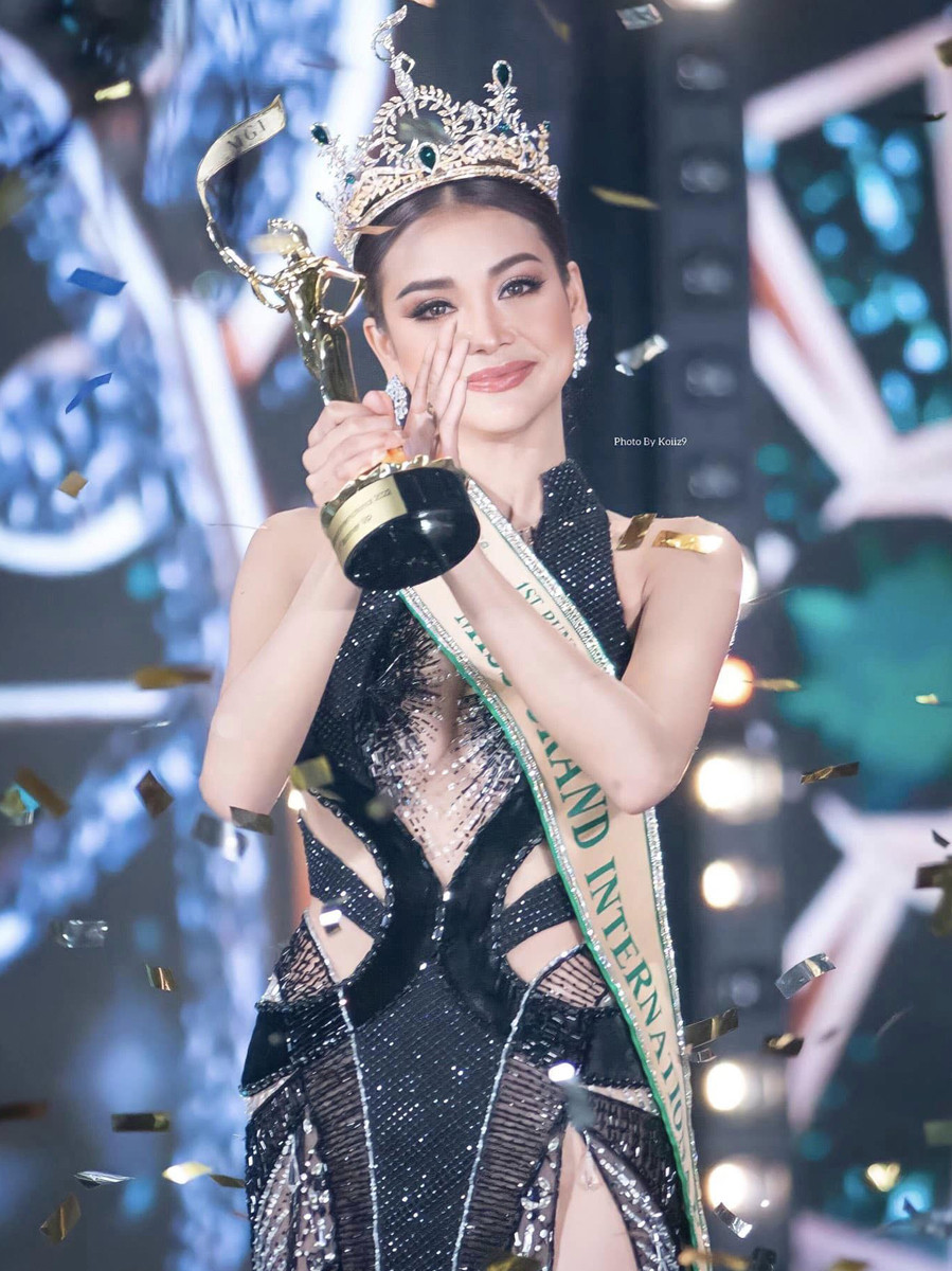 Engfa đoạt giải Á hậu 1 ở Miss Grand International 2022. Engfa đoạt giải Á hậu 1 ở Miss Grand International 2022.