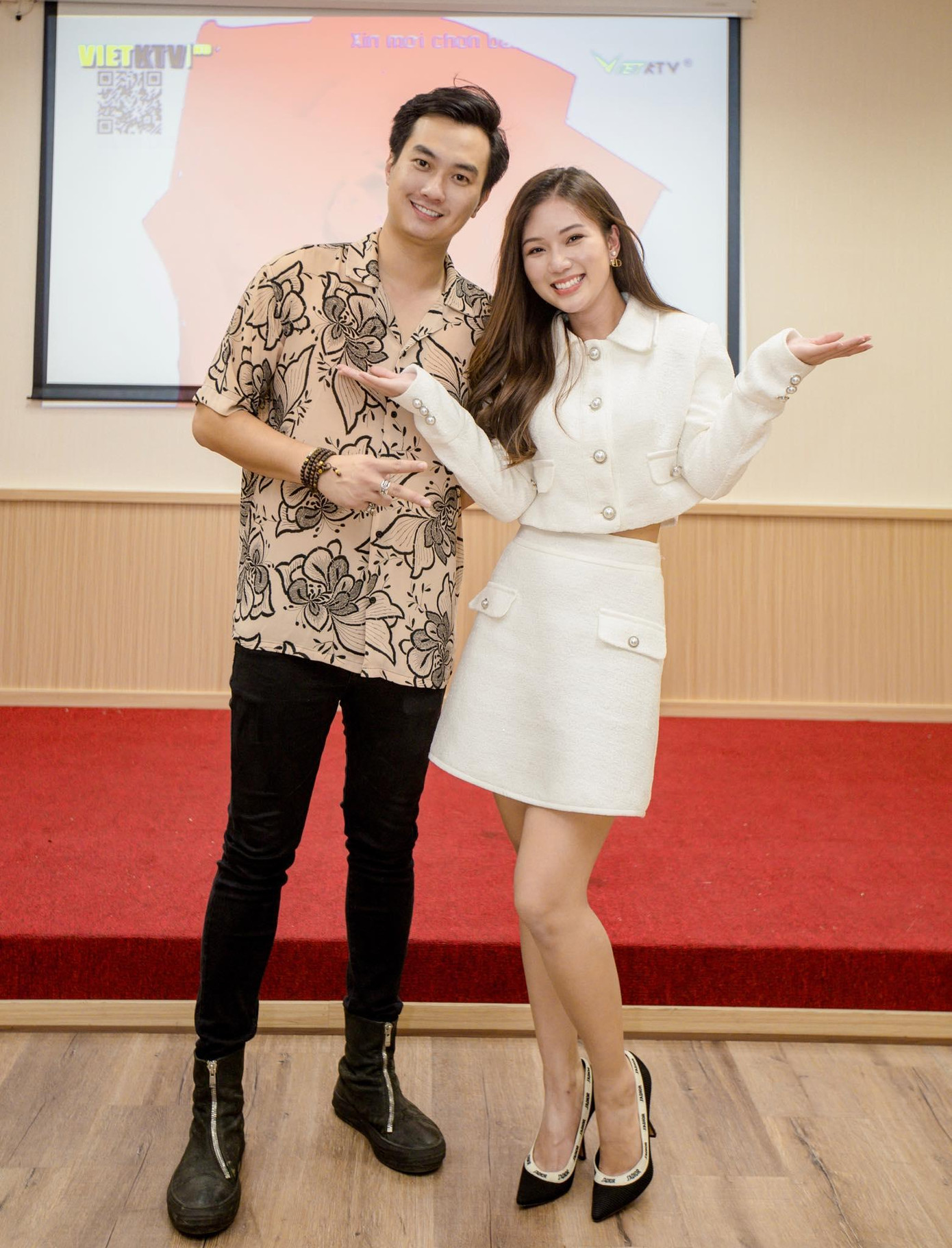 Ngọc Anh và Phạm Anh Tuấn tại tiệc đóng máy phim Ngọc Anh và Phạm Anh Tuấn tại tiệc đóng máy phim