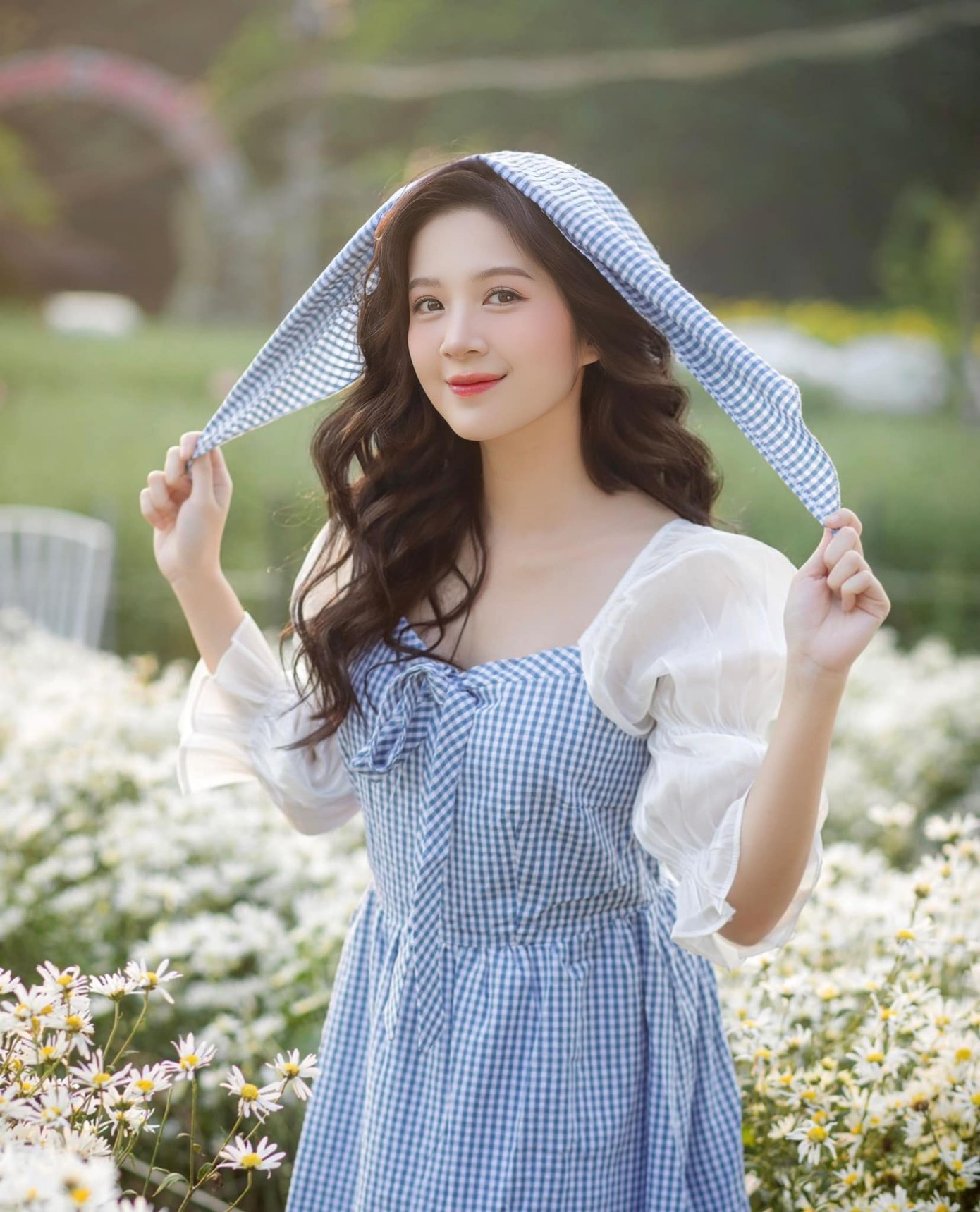 Nữ diễn viên có ngoại hình xinh xắn dễ thương. Nữ diễn viên có ngoại hình xinh xắn dễ thương.