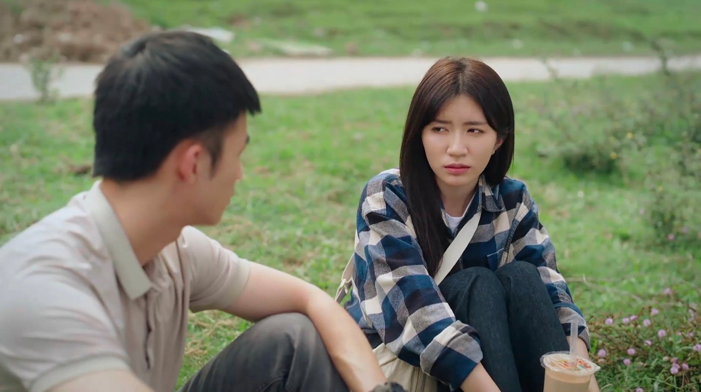 Nhà nghèo nhưng Xuân lúc nào cũng săm soi, khó tính với người khác.