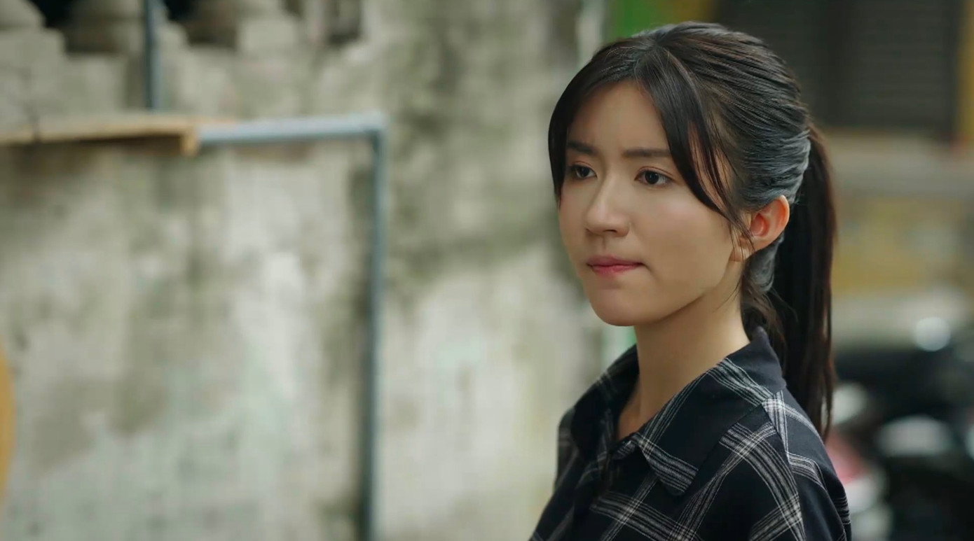 Nhà nghèo nhưng Xuân lúc nào cũng săm soi, khó tính với người khác.