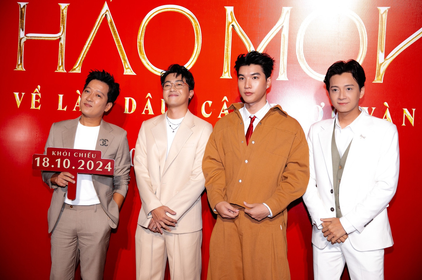 Chris Phan cũng không được Hoàng Oanh nhắc tên trên thảm đỏ. Chris Phan cũng không được Hoàng Oanh nhắc tên trên thảm đỏ.