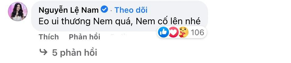 Màn tương tác dễ thương giữa hai chị em.