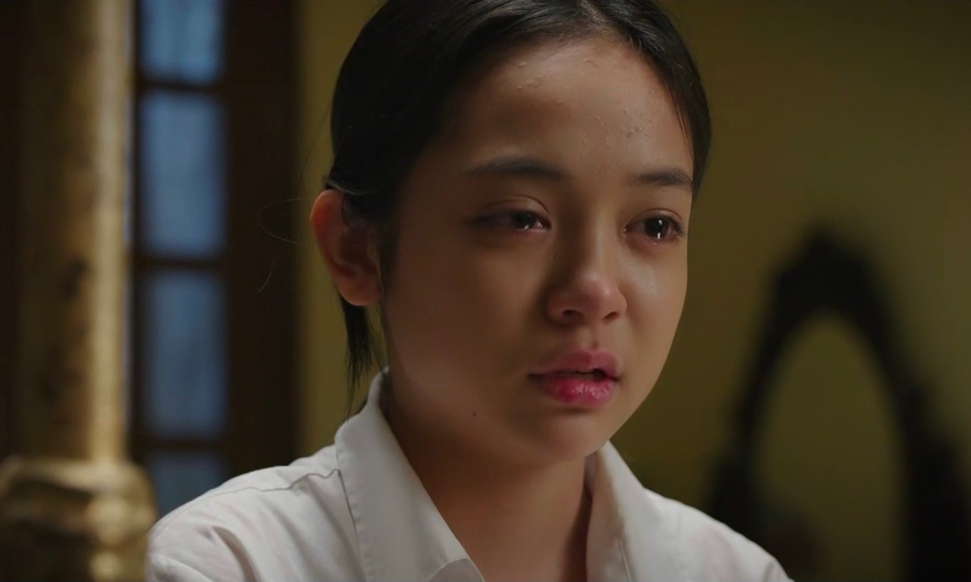 Chu Diệp Anh ghi điểm với cảnh khóc tự nhiên. Chu Diệp Anh ghi điểm với cảnh khóc tự nhiên.