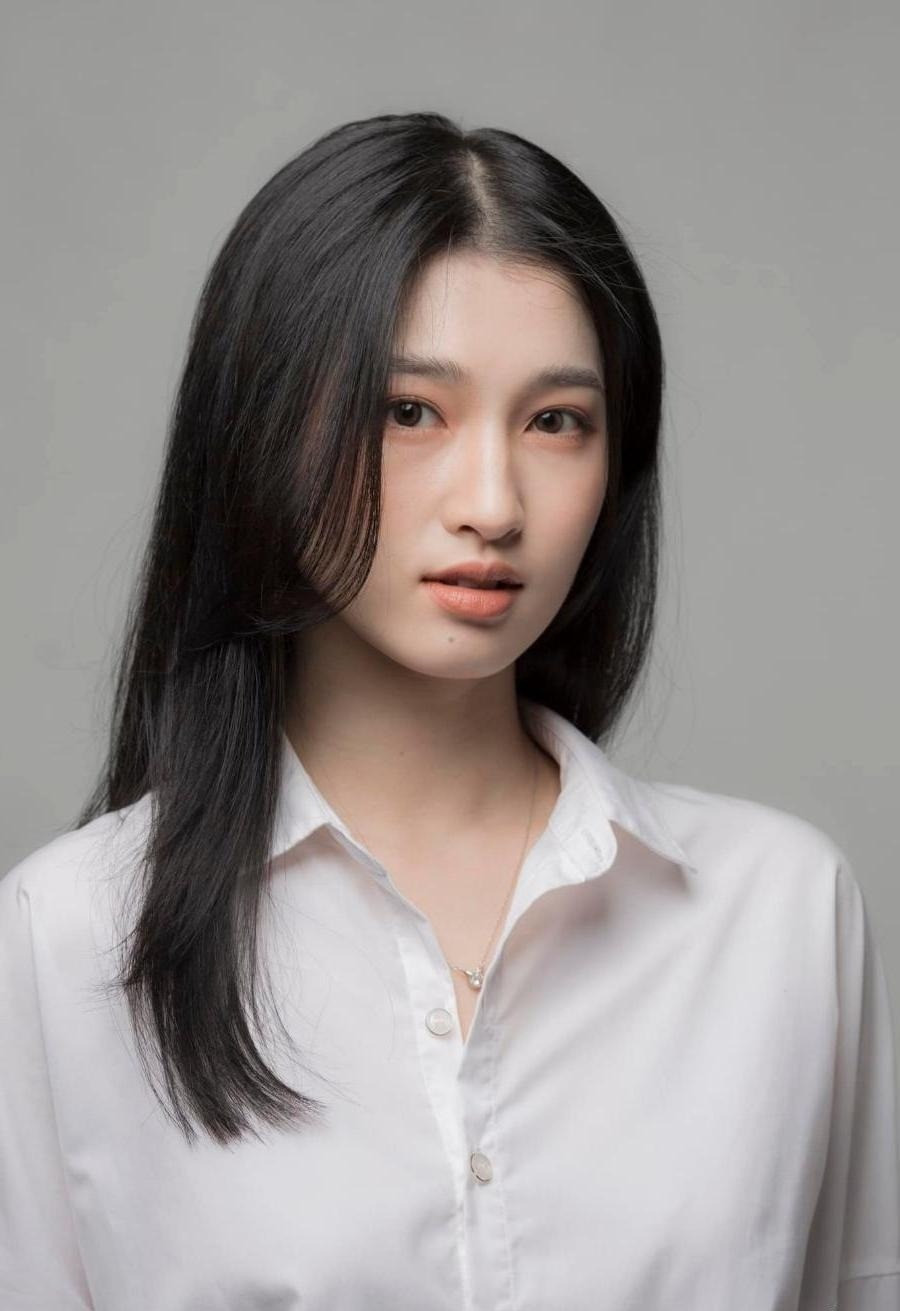 Loạt ảnh thẻ gây thương nhớ của Phương Nhi. Loạt ảnh thẻ gây thương nhớ của Phương Nhi.