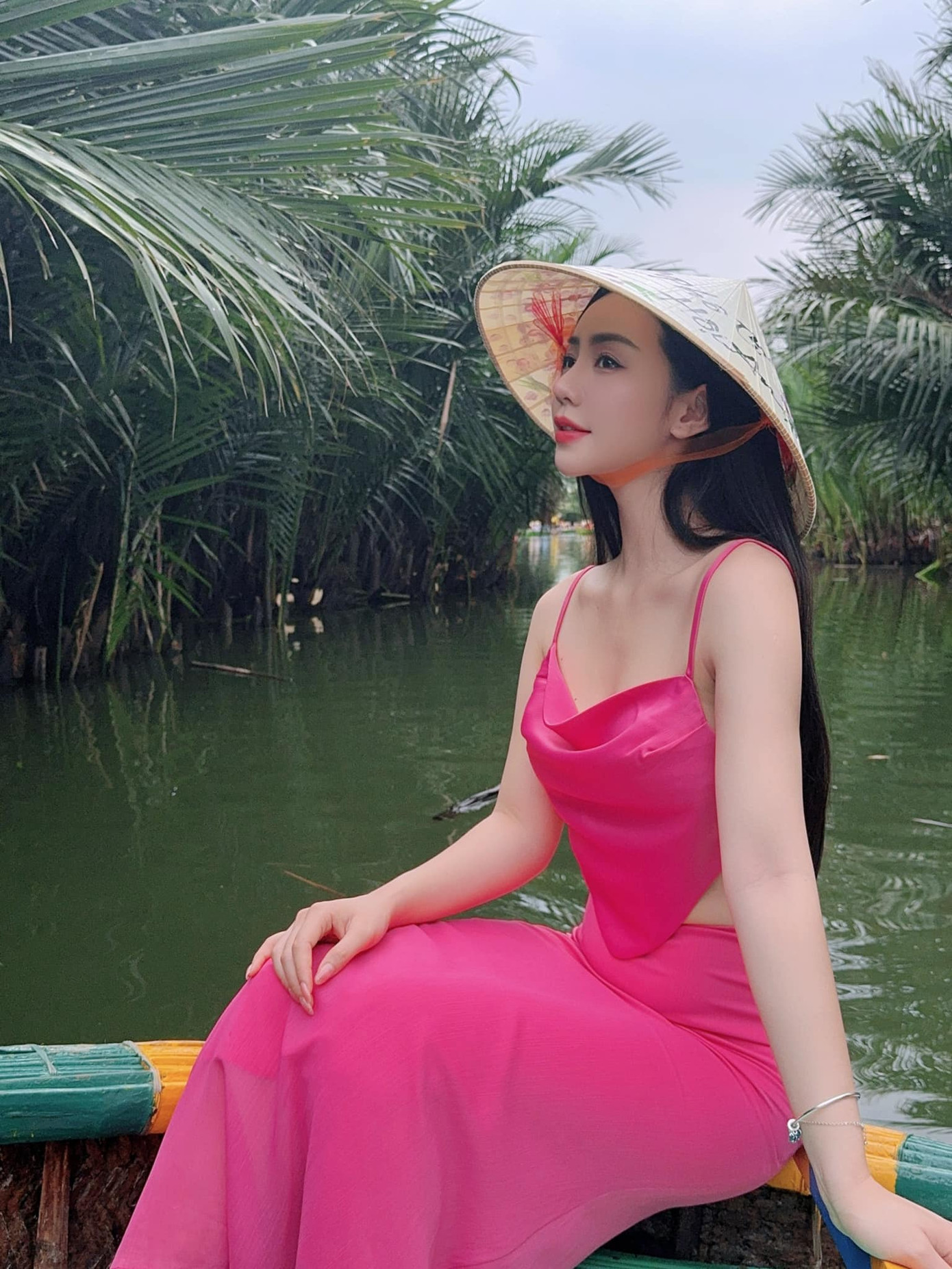 Quỳnh Kool mới đi du lịch Hội An. Quỳnh Kool mới đi du lịch Hội An.