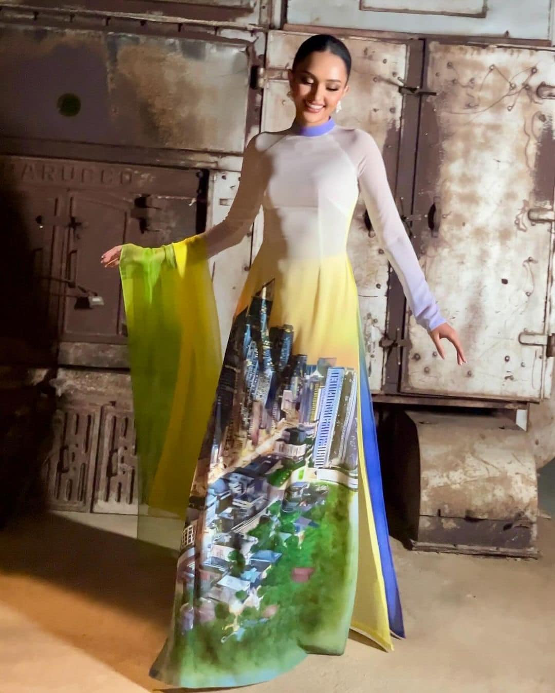 Maria Ahtisa Manalo sở hữu nhan sắc nổi bật.