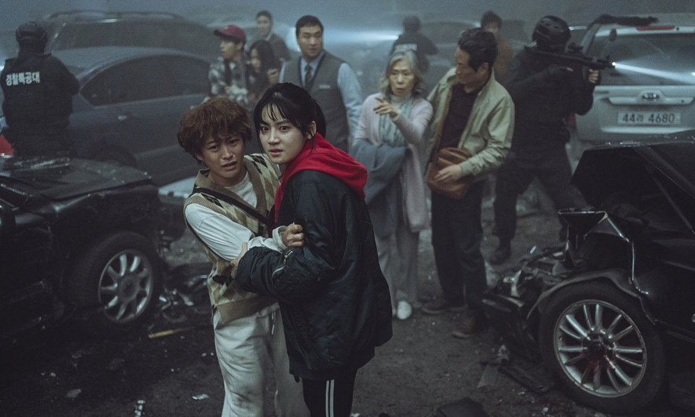 Đối mặt với thảm họa, ai cũng lộ ra bản chất thật của mình.