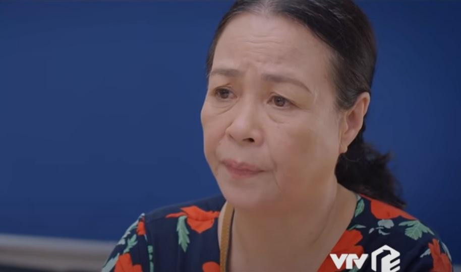 Bà Nga sững sờ nghe kết quả học tập của con gái út