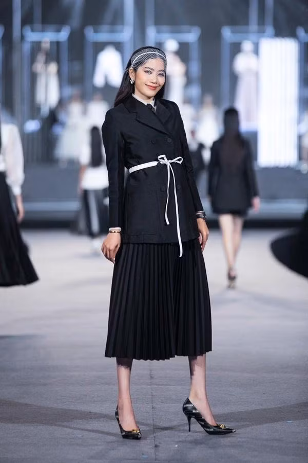Nam Em luôn vui vẻ trong suốt cuộc thi Miss World Vietnam 2022. Nam Em luôn vui vẻ trong suốt cuộc thi Miss World Vietnam 2022.