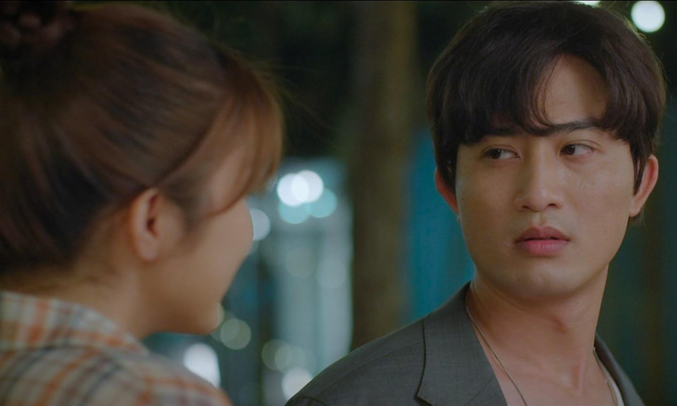 Đông Phong cho rằng mình không xứng với Vân Vân.