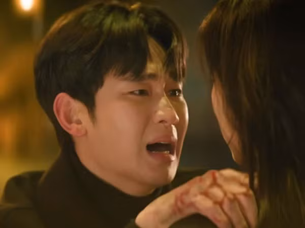 Kim Soo Hyun khóc rất nhiều trong phim này