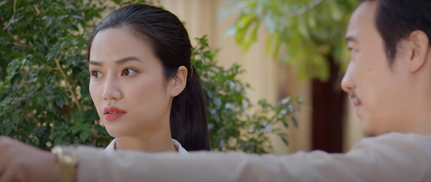 Thanh sững người khi biết 'món hàng" mà chú Lân nhờ giao Thanh sững người khi biết 'món hàng" mà chú Lân nhờ giao