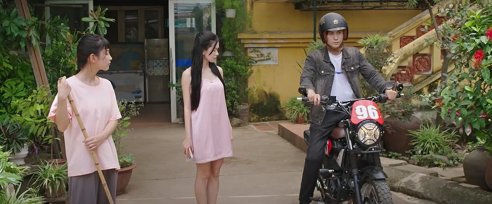 Pu đã vô tình gặp lại Thái. Pu đã vô tình gặp lại Thái.