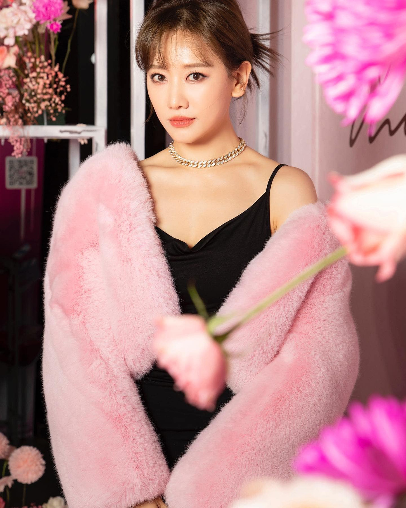 Hari khẳng định cô không cố tình nói lơ lớ. Hari khẳng định cô không cố tình nói lơ lớ.